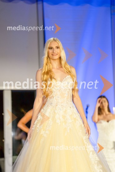  Anita Švajger, 2. spremljevalka miss turizma 2022Miss turizma 2022 je Inja Lebar