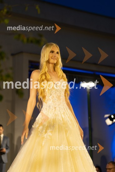  Anita Švajger, 2. spremljevalka miss turizma 2022Miss turizma 2022 je Inja Lebar