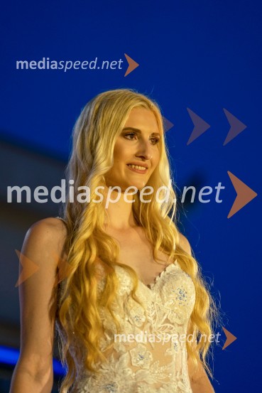  Anita Švajger, 2. spremljevalka miss turizma 2022Miss turizma 2022 je Inja Lebar