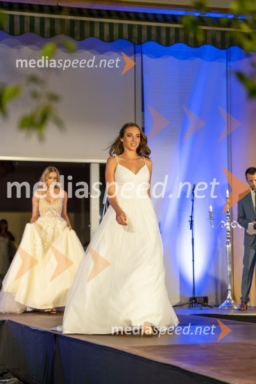  Katarina Sever, miss Radia Zeleni valMiss turizma 2022 je Inja Lebar