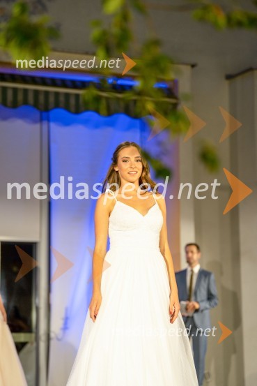  Katarina Sever, miss Radia Zeleni valMiss turizma 2022 je Inja Lebar