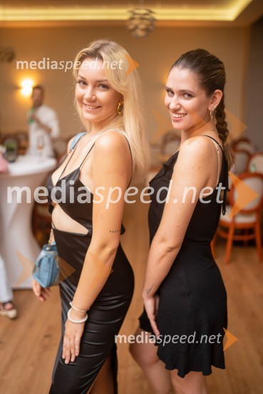  Pia Šoško , Secret touch fashion ;  ... Miss turizma 2022 je Inja Lebar