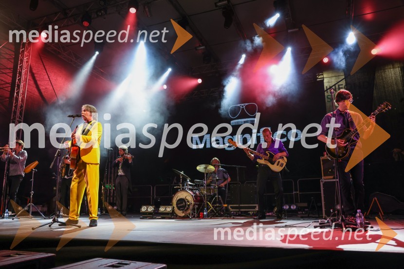  Robert Pešut - Magnifico, glasbenik30. Festival Lent, otvoritev z Magnificom