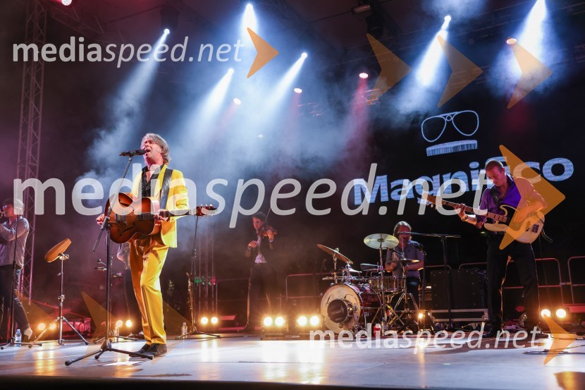  Robert Pešut - Magnifico, glasbenik30. Festival Lent, otvoritev z Magnificom