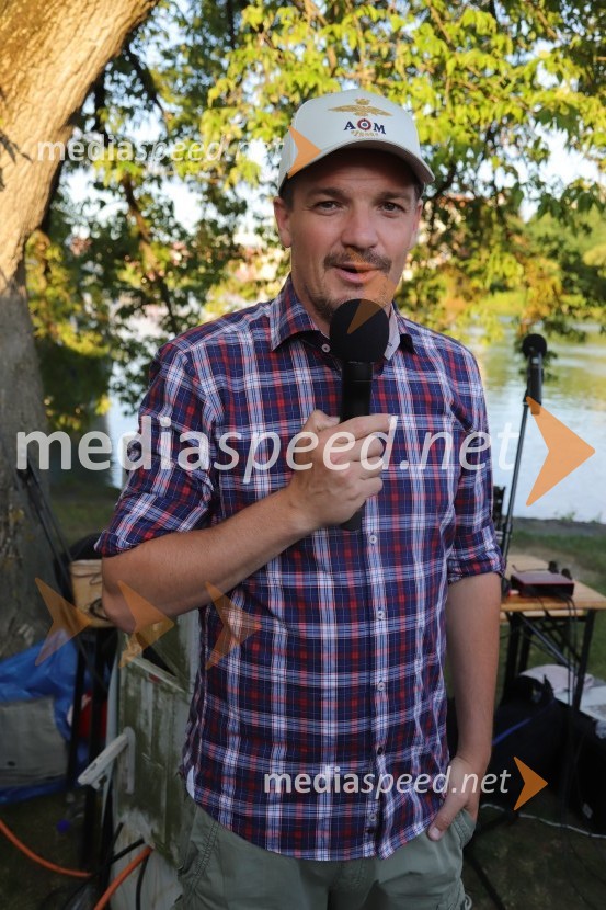  Mitja Šeško, moderator prireditev 30. Festival Lent, sobota 25. 6. 2022