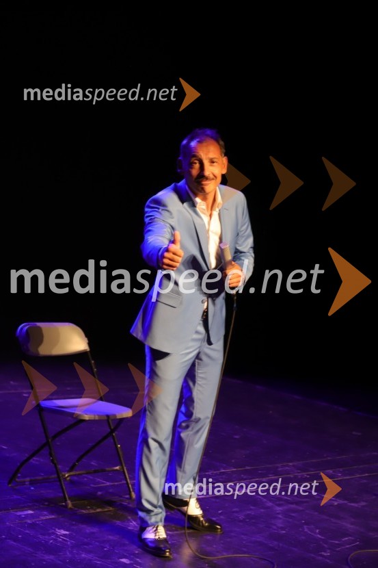  Tadej Toš, igralec, komik in TV voditelj30. Festival Lent, sobota 25. 6. 2022