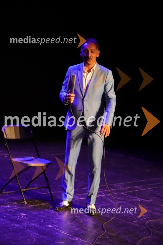  Tadej Toš, igralec, komik in TV voditelj30. Festival Lent, sobota 25. 6. 2022