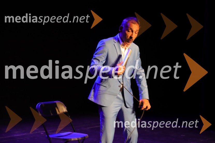  Tadej Toš, igralec, komik in TV voditelj30. Festival Lent, sobota 25. 6. 2022