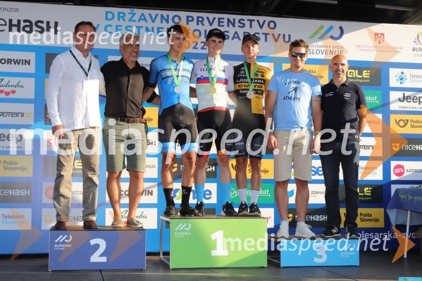 dr. Samo Peter Medved,  podžupan, Mestna občina Maribor ;  ... ;  Martin Eržen, kolesar;  Domen Oblak, kolesar;  Aljaž Turk, kolesar;  ... ;  ... Državno prvenstvo v kolesarstvu, Podelitev in koncert