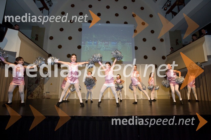 Male ZmajčiceZmajčice, plesni spektakel