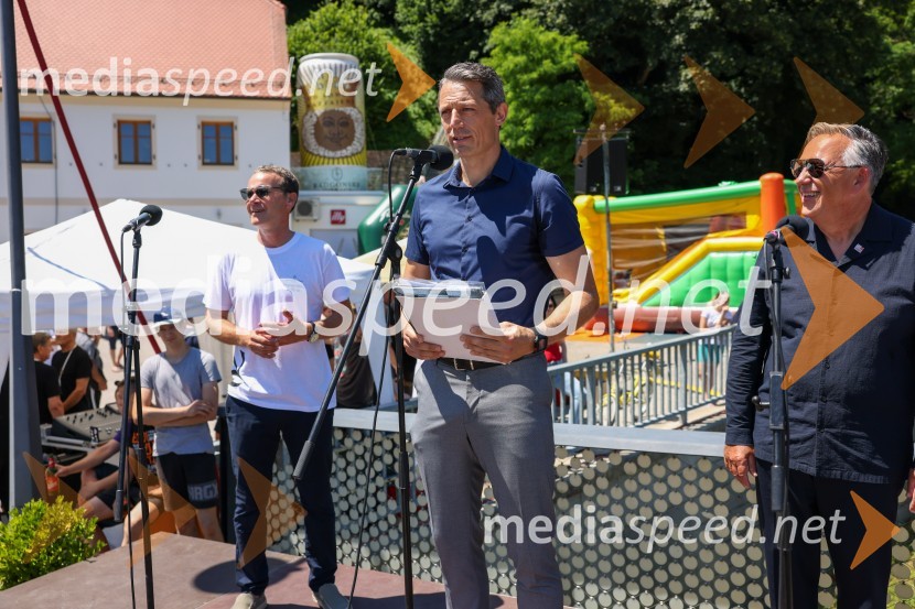  Borut Cvetkovič, direktor podjetja Radgonske gorice;  Vladimir Mauko, direktor občinske uprave; mag. Karl Lautner, župan občine Bad RadkersburgDan odprtih kleti 2022 v Radgonskih goricah