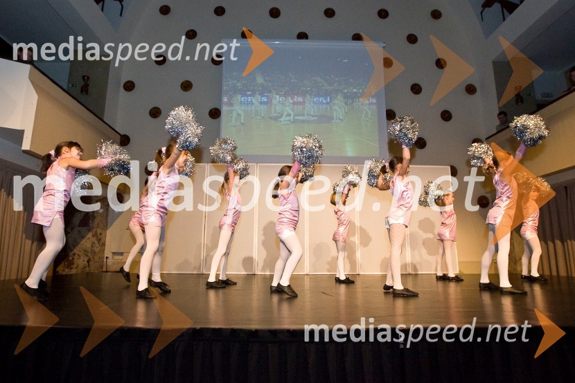 Male ZmajčiceZmajčice, plesni spektakel