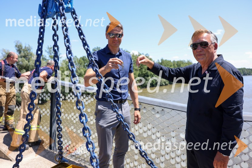  Vladimir Mauko, direktor občinske uprave; mag. Karl Lautner, župan občine Bad RadkersburgDan odprtih kleti 2022 v Radgonskih goricah