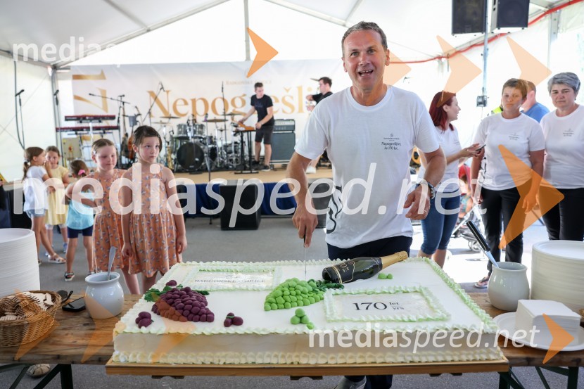  Borut Cvetkovič, direktor podjetja Radgonske goriceDan odprtih kleti 2022 v Radgonskih goricah