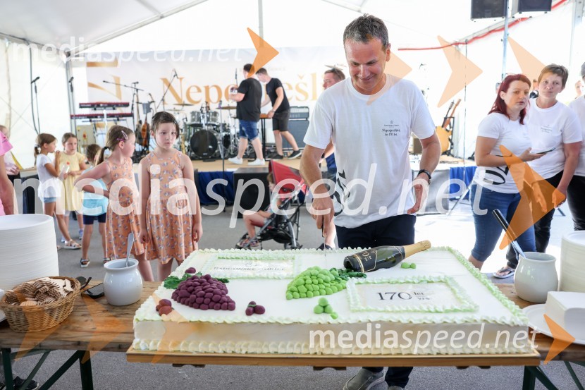  Borut Cvetkovič, direktor podjetja Radgonske goriceDan odprtih kleti 2022 v Radgonskih goricah