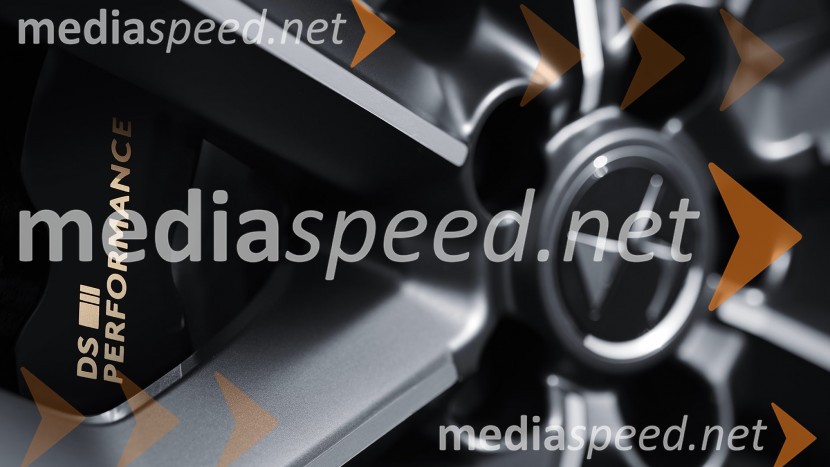 Novi DS 7: Prefinjenost je edina prava pot