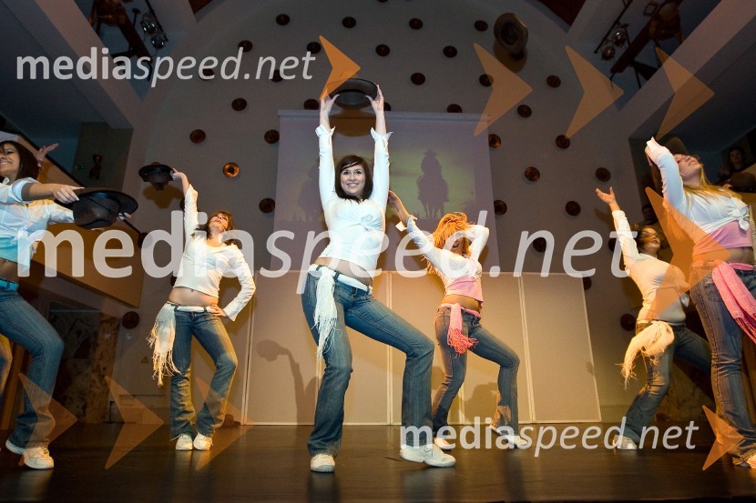 Junior ZmajčiceZmajčice, plesni spektakel