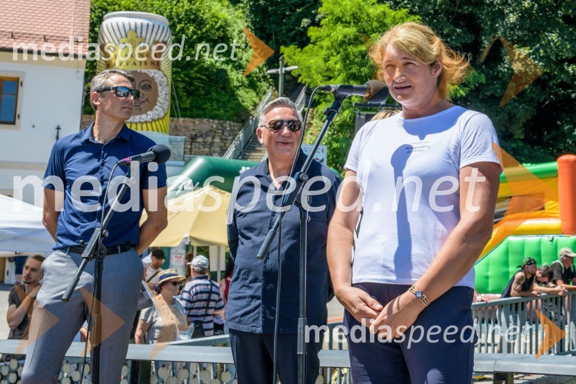  Vladimir Mauko, direktor občinske uprave; mag. Karl Lautner, župan občine Bad Radkersburg;  Klavdija Topolovec Špur,  glavna enologinja v podjetju Radgonske goriceDan odprtih kleti 2022 v Radgonskih goricah