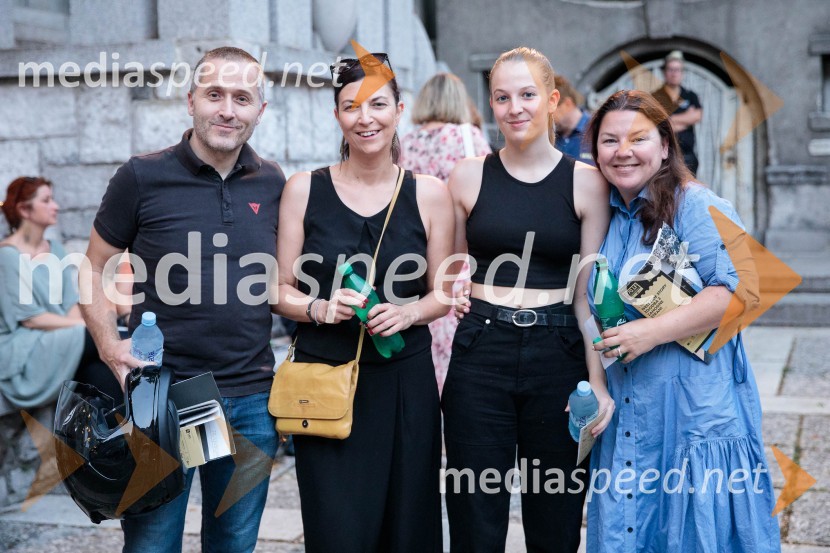  Klemen Kolenc, projektni vodja pri družbi Akrapovič;  ... ;  ... ;  Tjaša Kolenc Filipčič, vodja upravljanja z blagovno znamko in direktorica marketinga v Skupini TriglavWest Side Story, muzikal, Festival Ljubljana 2022