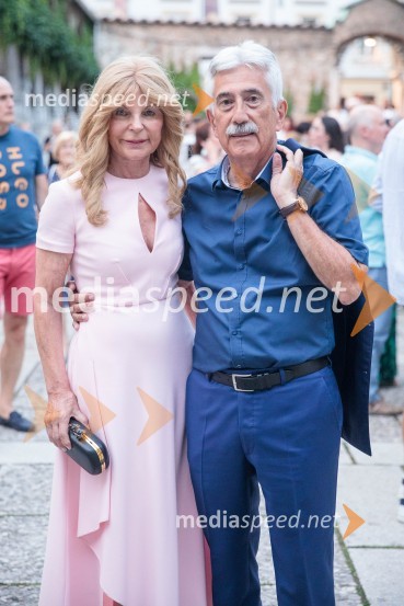  Darja Kuhar Kotnik, soustanoviteljica in podpredsednica Društva za zdravje naroda;  Rajko Kotnik, bivši višji državni odvetnik, predsednik Lions kluba Ljubljana RožnikWest Side Story, muzikal, Festival Ljubljana 2022