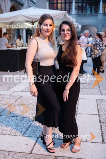  Tina Berk, umetnostna zgodovinarka, Festival Ljubljana;  ... West Side Story, muzikal, Festival Ljubljana 2022