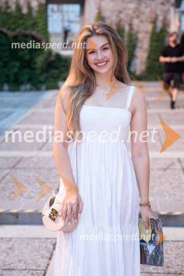  Saša Lešnjek, pevka, igralkaWest Side Story, muzikal, Festival Ljubljana 2022