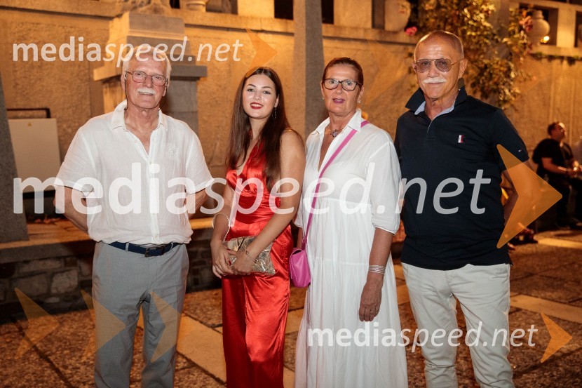  ... ;  ... ;  Polona  Praprotnik;  Frane Praprotnik, podjetnikWest Side Story, muzikal, Festival Ljubljana 2022