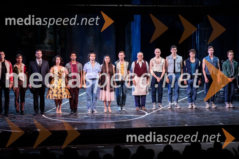  Lucas Piquero, igralec;  Alex Abad Cabedo, igralec;  Paul Kemble, igralec;  Philippa Stefani, igralka;  Fernando Mariano, igralec;  Adam Filipe, igralec;  Rosalia Morales, igralka;  Christopher Parkinson, igralec;  ... ;  Travis Ross, igralec;  Tobias Turley, igralec;  ... ;  ... ;  Joseph Peacock, pevecWest Side Story, muzikal, Festival Ljubljana 2022