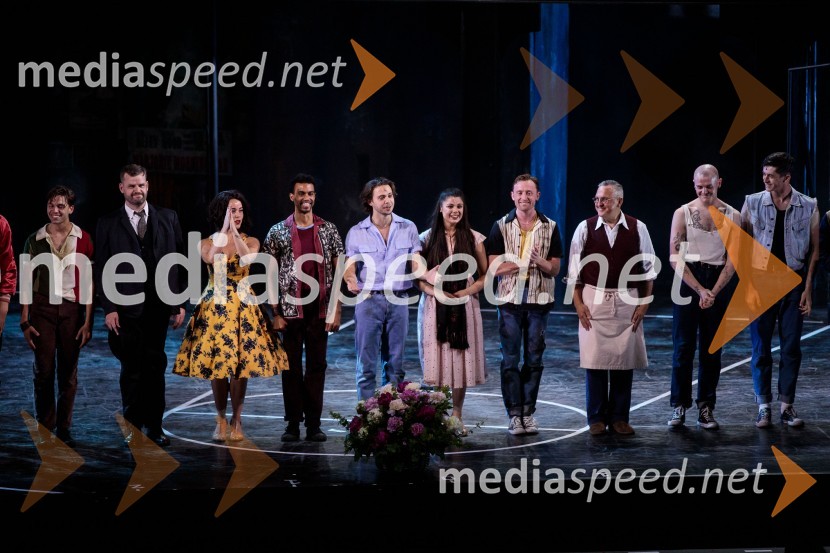  Alex Abad Cabedo, igralec;  Paul Kemble, igralec;  Philippa Stefani, igralka;  Fernando Mariano, igralec;  Adam Filipe, igralec;  Rosalia Morales, igralka;  Christopher Parkinson, igralec;  ... ;  Travis Ross, igralec;  Tobias Turley, igralecWest Side Story, muzikal, Festival Ljubljana 2022