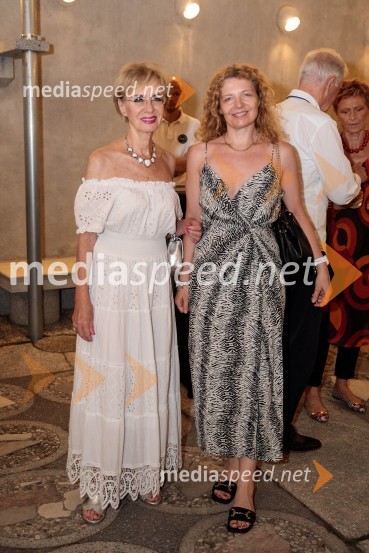  Metka  Premerl, slavistka; mag. Tadeja Kuhar, Evropski parlamentWest Side Story, muzikal, Festival Ljubljana 2022