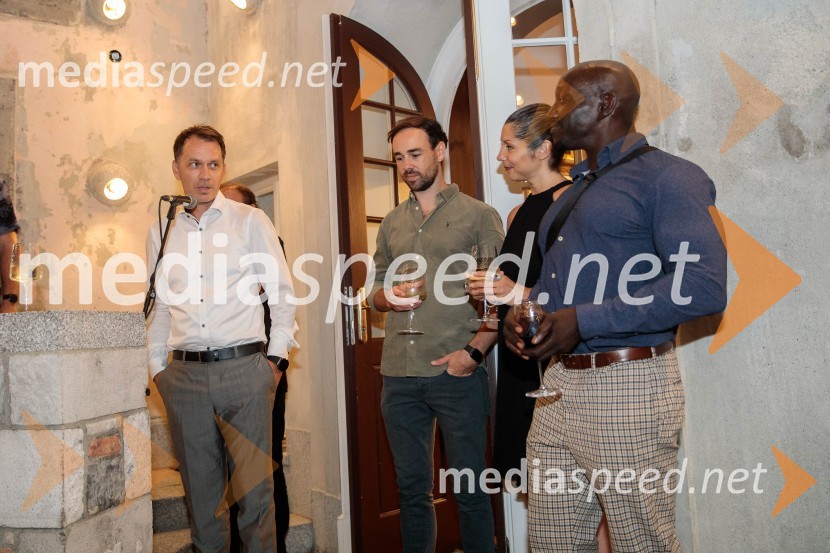  Leon Tomašić, direktor Terme Doberna;  ... ;  Danielle Tarento, producentka;  Mykal Rand, režiser in koreografWest Side Story, muzikal, Festival Ljubljana 2022