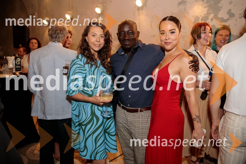  Annie Southall, igralka;  Mykal Rand, režiser in koreograf;  Philippa Stefani, igralkaWest Side Story, muzikal, Festival Ljubljana 2022