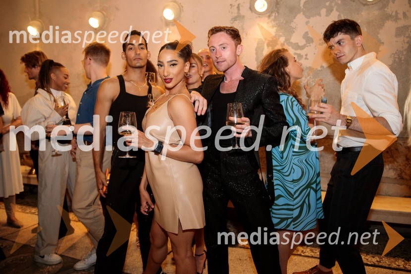  Samuel Routley, igralec;  Serina Mathews, igralka;  Christopher Parkinson, igralecWest Side Story, muzikal, Festival Ljubljana 2022