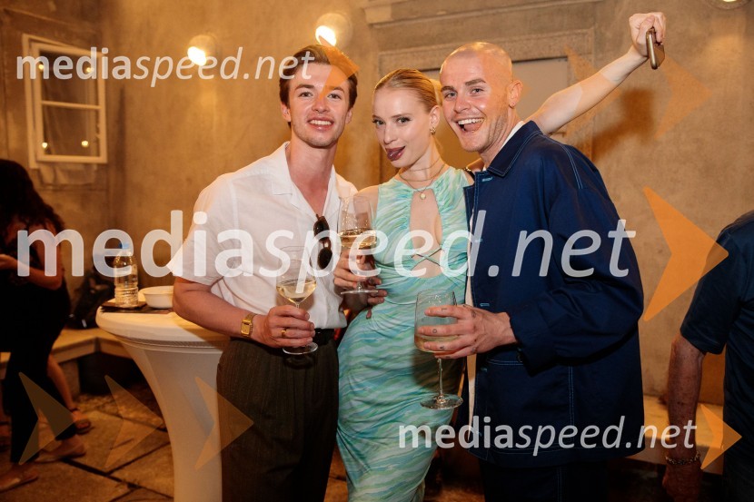  ... ;  Maddy Ambus, igralka;  Travis Ross, igralecWest Side Story, muzikal, Festival Ljubljana 2022