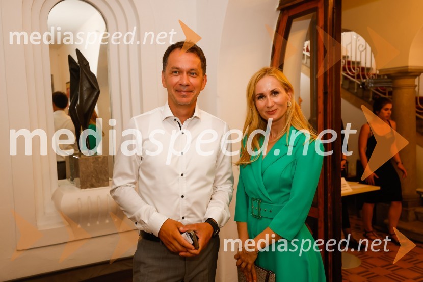  Leon Tomašić, direktor Terme Doberna;  Žužana Šeruga, vodja prodaje, Terme DobrnaSprejem Term Dobrna, West Side Story, Festival Ljubljana 2022