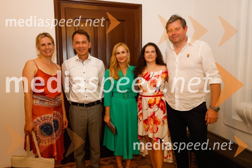  ... ;  Leon Tomašić, direktor Terme Doberna;  Žužana Šeruga, vodja prodaje, Terme Dobrna;  ... ;  ... Sprejem Term Dobrna, West Side Story, Festival Ljubljana 2022