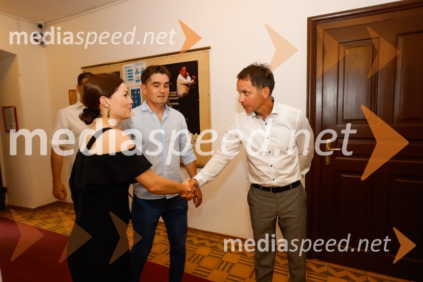  ... ;  ... ;  Leon Tomašić, direktor Terme DobernaSprejem Term Dobrna, West Side Story, Festival Ljubljana 2022