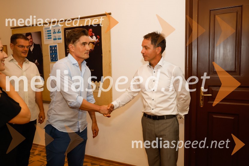  ... ;  Leon Tomašić, direktor Terme DobernaSprejem Term Dobrna, West Side Story, Festival Ljubljana 2022