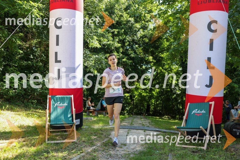  Maja Mencigar3.Tek po stopnicah na radgonski grad, #norcinastengah