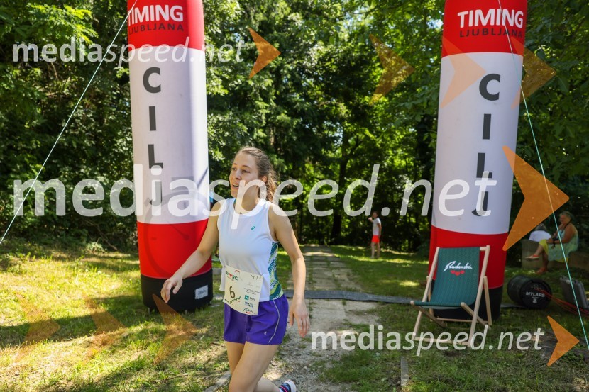  Juliana Stockek3.Tek po stopnicah na radgonski grad, #norcinastengah