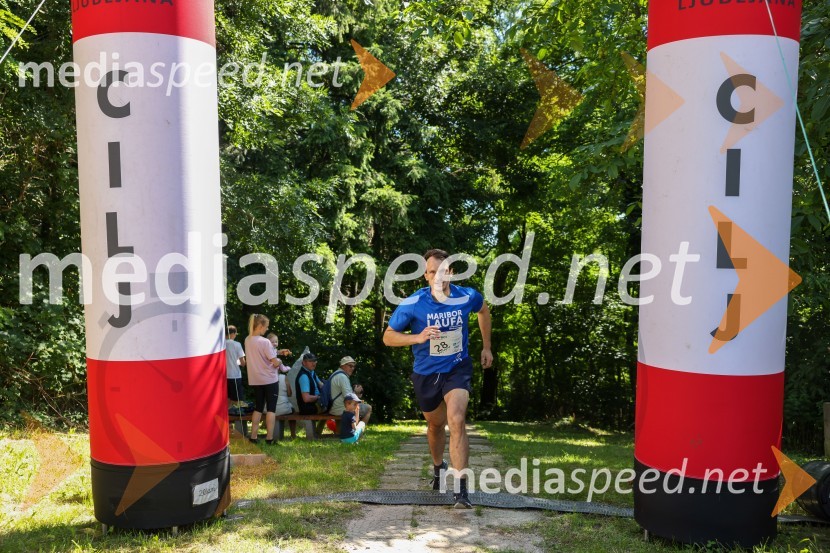  Gregor Kirbiš, diplomant, Fakulteta za elektrotehniko, računalništvo in informatiko, Univerza v Mariboru3.Tek po stopnicah na radgonski grad, #norcinastengah