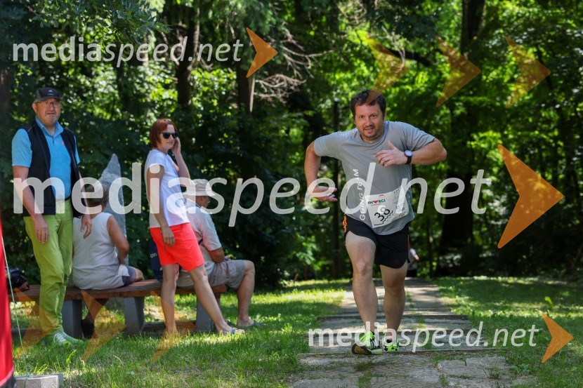  Peter Horvat3.Tek po stopnicah na radgonski grad, #norcinastengah