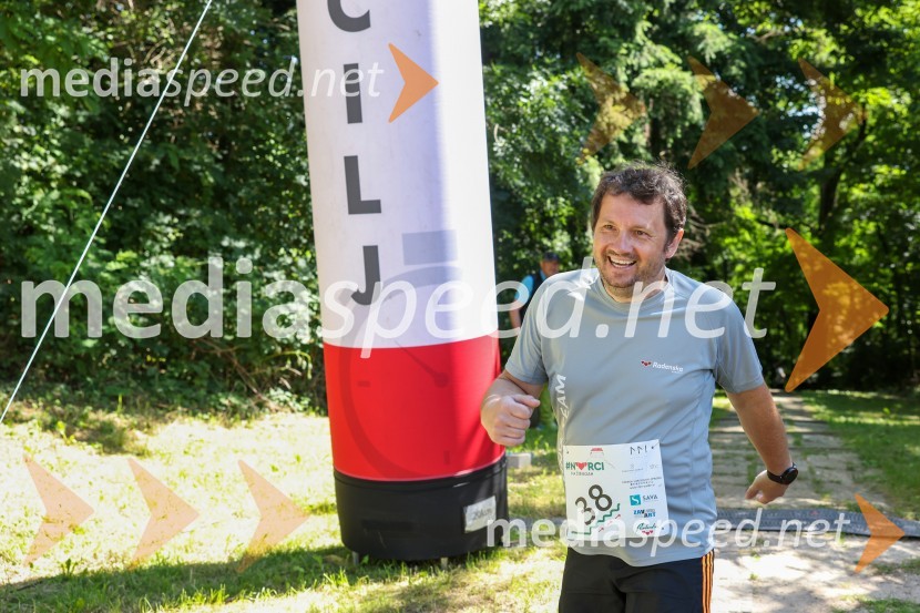  Peter Horvat3.Tek po stopnicah na radgonski grad, #norcinastengah