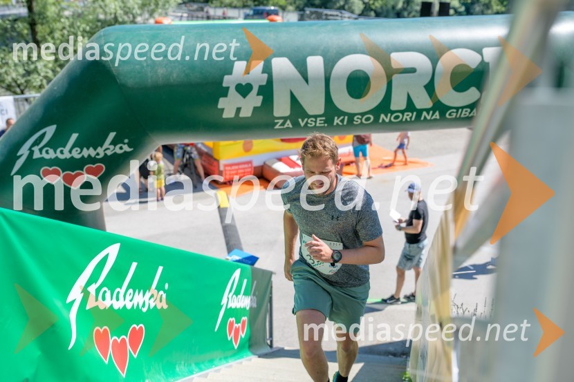  Philip Grass3.Tek po stopnicah na radgonski grad, #norcinastengah