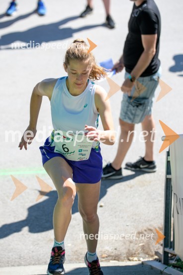  Juliana Stockek3.Tek po stopnicah na radgonski grad, #norcinastengah