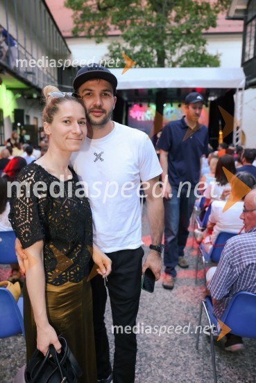  Vita Puhan;  Gašper Puhan, direktor Geolux in Galerija OkusovAutsajderji, dobrodelni stand up roast