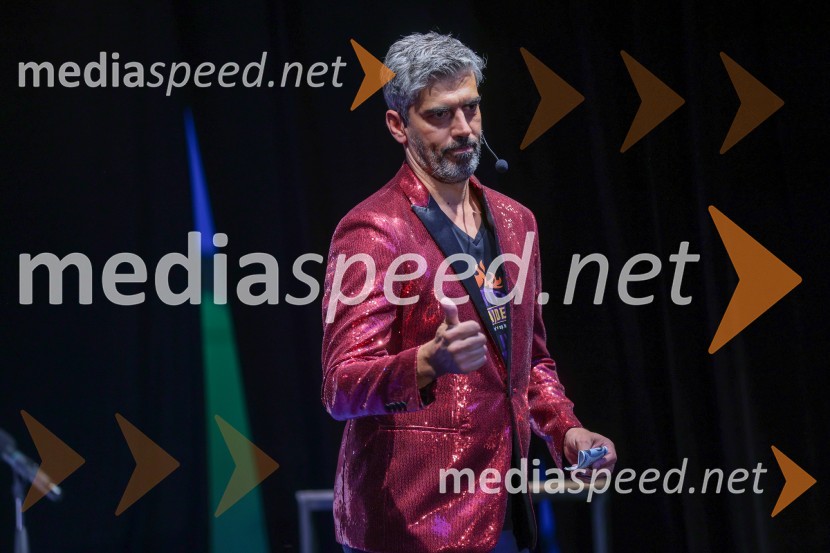  Bor Greiner, odgovorni urednik, Radio CityAutsajderji, dobrodelni stand up roast