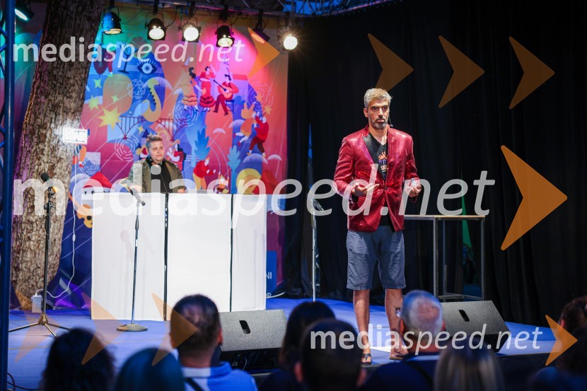  Bor Greiner, odgovorni urednik, Radio CityAutsajderji, dobrodelni stand up roast