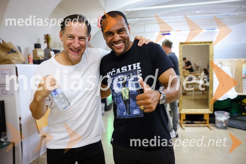  John Denhof, predsednik uprave NKBM;  Marcos  Tavares, nogometaš, NK MariborAutsajderji, dobrodelni stand up roast