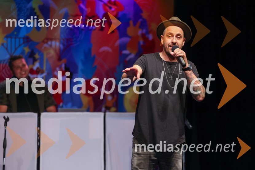  Boštjan Čukur, raper, 6 Pack ČukurAutsajderji, dobrodelni stand up roast
